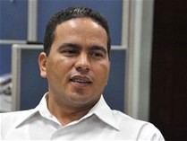 Pastor niega tenga casos en la justicia 